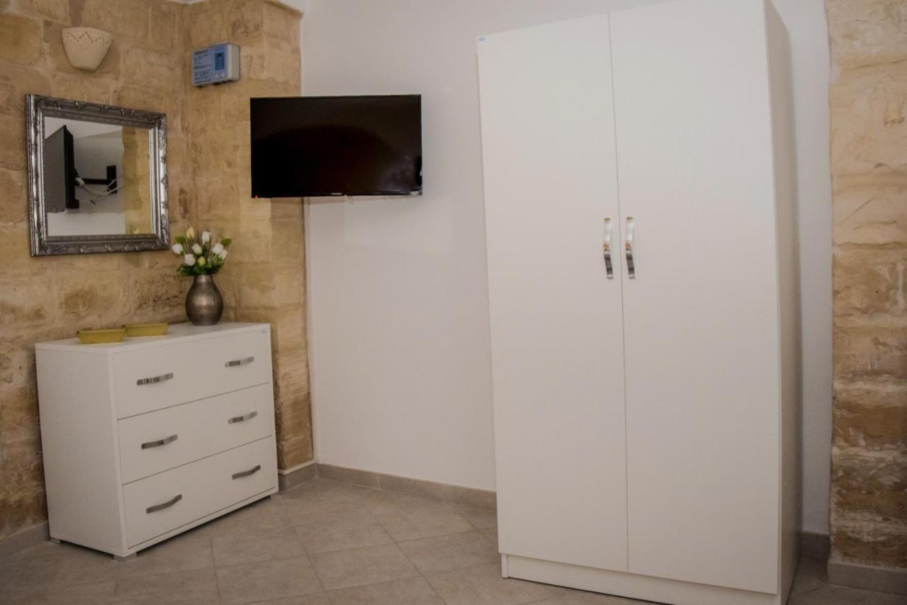 Ferrante D'Aragona Rooms Lecce Exterior foto
